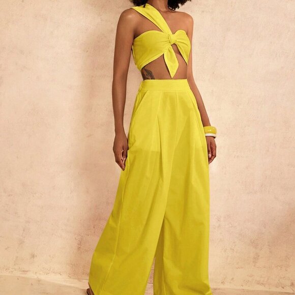 Yellow Elegant Women's Vacation One-Shoulder Chest Knot design crop top & pants - Picture 5 of 7